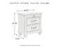 Kanwyn King Panel Bed with Mirrored Dresser, Chest and Nightstand